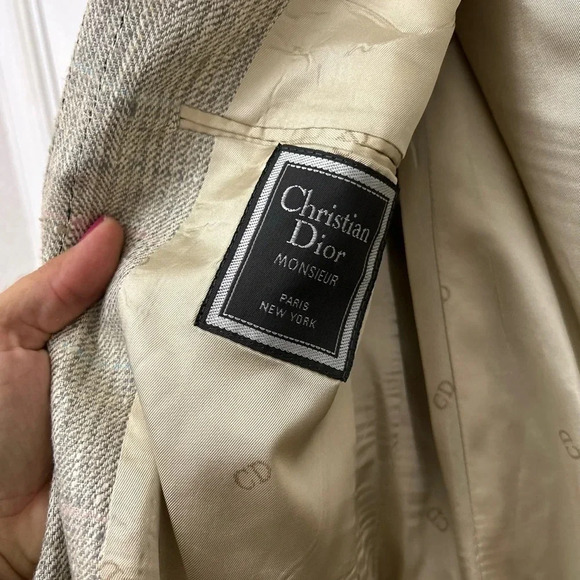 ! Dior Vintage 100% silk Oversized Blazer - Picture 4 of 7